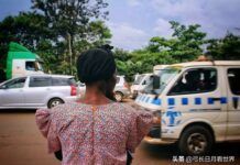 非洲：你肯定拍照了，跟我回去，要不就叫警察逮捕你