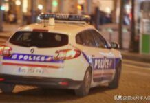 法國警察上門執行搜查，遭嫌疑人家屬暴打
