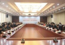 3月28日，江西武功山經營管理體制改革《委託經營協議》集中簽約儀式在南昌舉行。章麗 攝