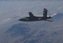 F35有了新伴侶 女武神飛蛾撲火甘當炮灰 美國新無人機首飛成功！