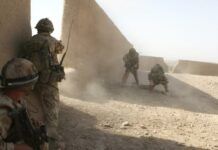塔利班發起新一輪攻勢，阿富汗再次陷入混戰，美軍卻選擇冷眼旁觀