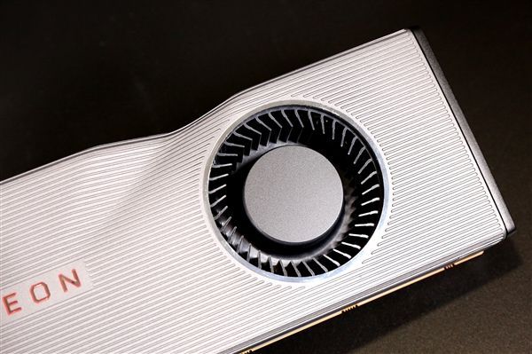 7nm Radeon顯卡頻遇黑屏問題 AMD 正積極解決