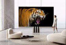 全球首款165英寸可折疊電視M1發布 售價達40萬美元
