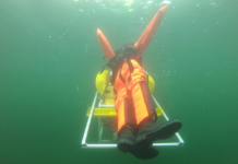 科學家研發水下機器人 可從深海中升起以救起溺水的游泳者