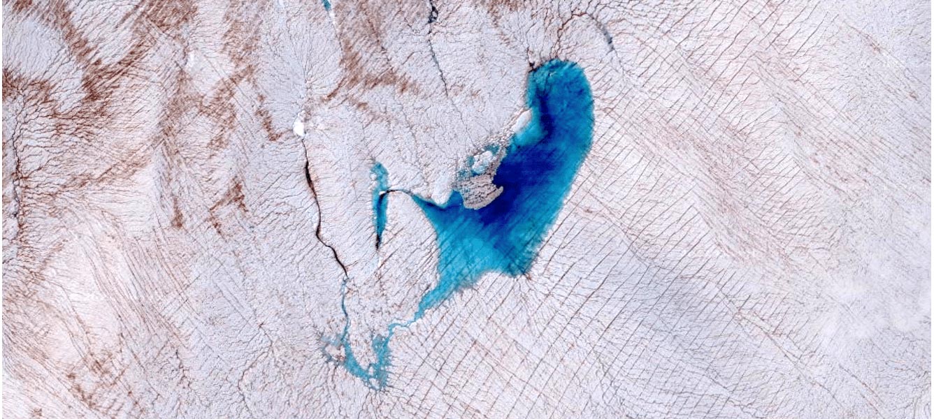 研究：困在格陵蘭島厚冰層下的水泡或能提供關鍵的水文見解