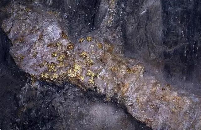 黃金礦是怎麼聚集形成的？科學家們發現了答案