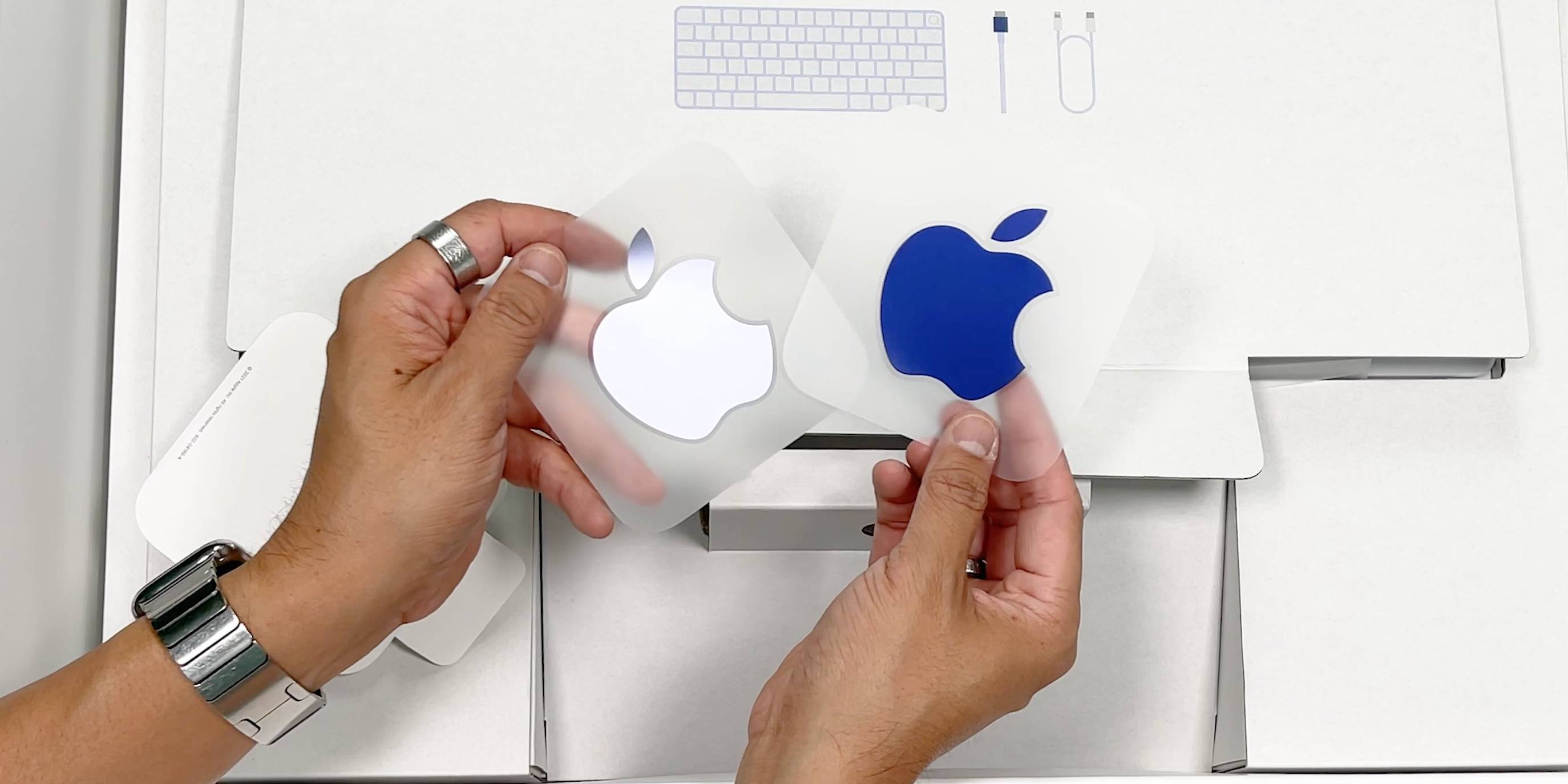 為什麼蘋果產品包裝里總會有貼紙？
