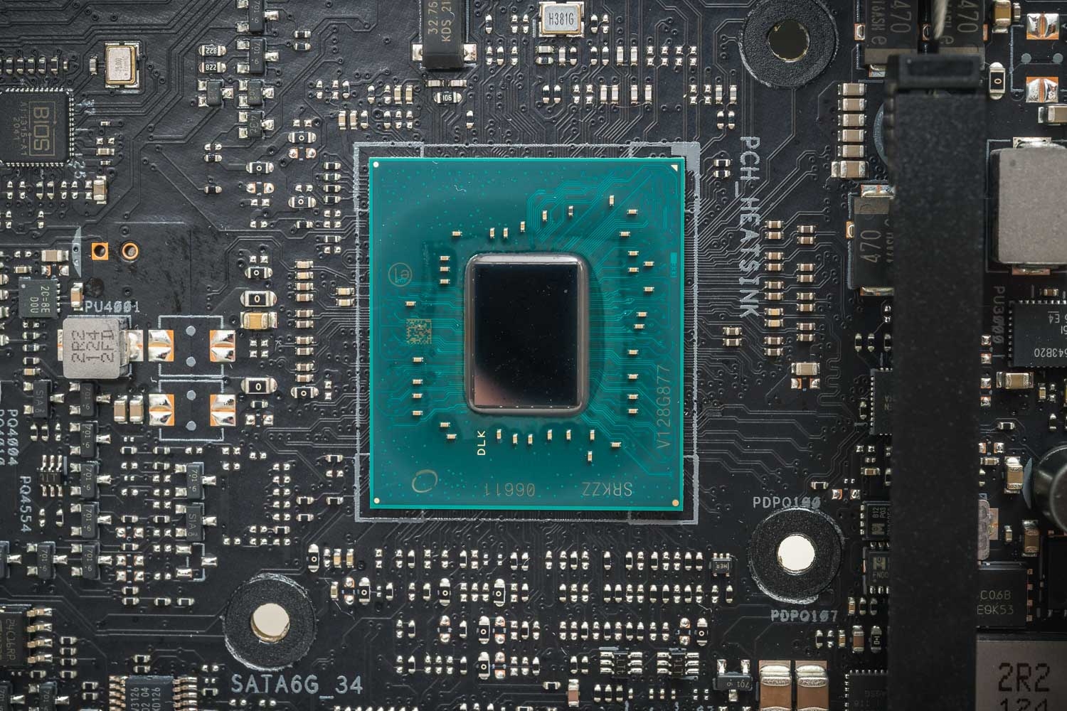 Intel 12代酷睿為什麼換接口？Z690主板最深入科普