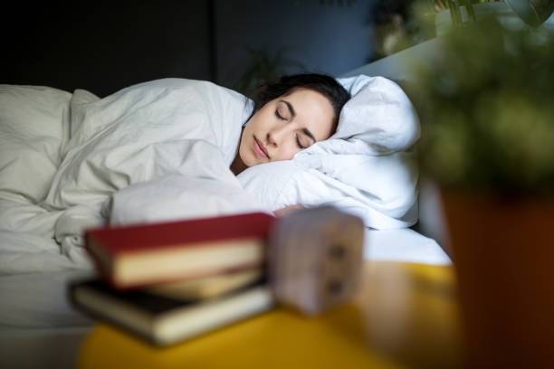 入睡前看螢幕能有更好的睡眠體驗？這個新研究或改變認知