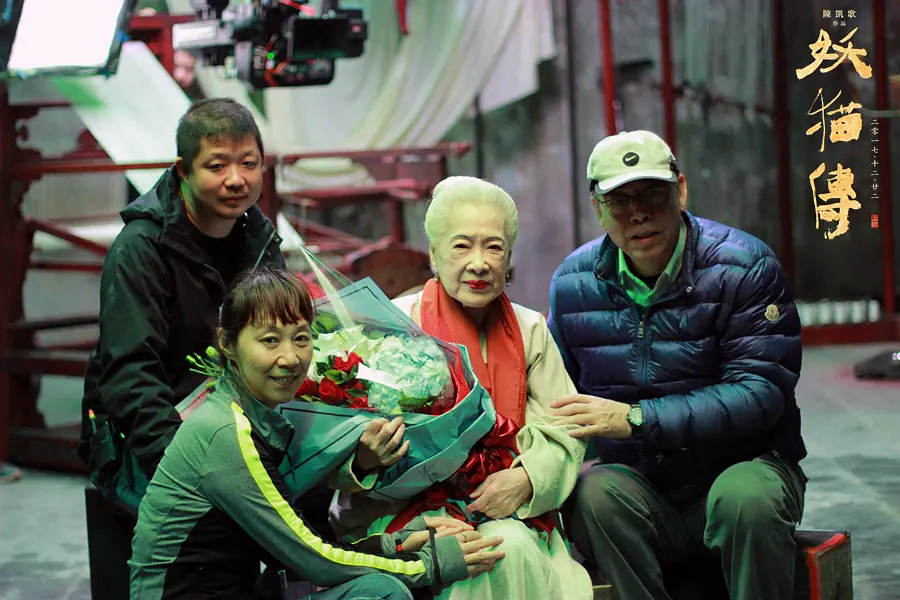 人民藝術家、著名演員秦怡於今晨在滬去世，享年百歲